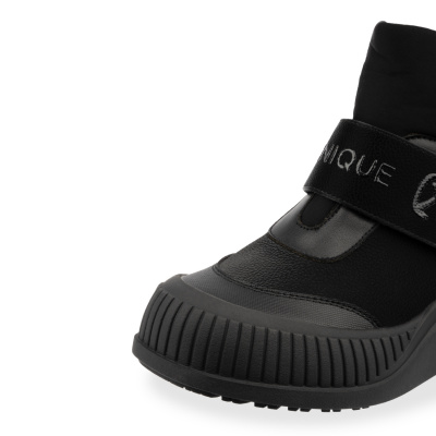 TEM_715_black (6)