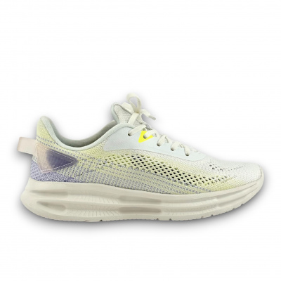 KTT_2390_white (5.)